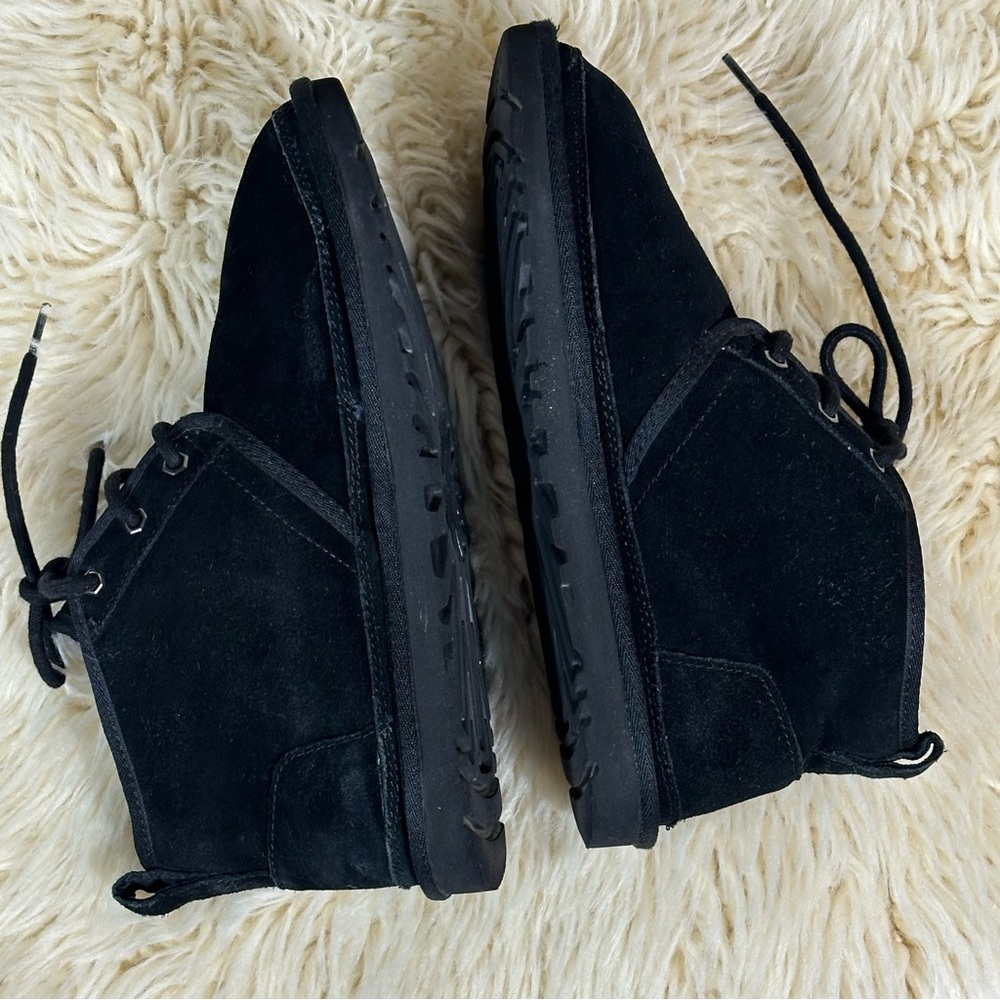 UGG® Neumel for Men |
Lace-Up Casual Shoes - Picture 5 of 10